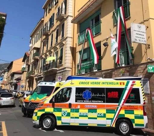 Ventimiglia, formazione per volontari: la Croce Verde Intemelia propone un corso per operatori di trasporto sanitario (Foto) Ventimiglia, formazione per volontari: la Croce Verde Intemelia propone un corso per operatori di trasporto sanitario (Foto)