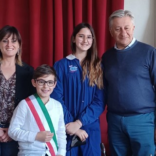 Taggia: torna a riunirsi il Consiglio Comunale dei Ragazzi, Francesco Clozza nuovo sindaco per la scuola primaria Taggia: torna a riunirsi il Consiglio Comunale dei Ragazzi, Francesco Clozza nuovo sindaco per la scuola primaria