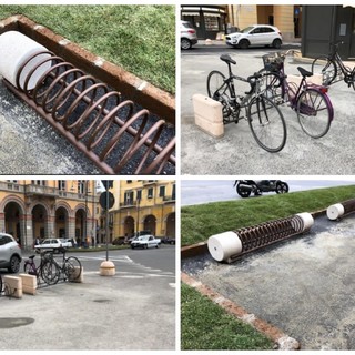 Imperia, il Comune incentiva la mobilità sostenibile: in arrivo 12 nuovi portabici a piazza Dante. Investiti oltre 7 mila euro in arredi urbani Imperia, il Comune incentiva la mobilità sostenibile: in arrivo 12 nuovi portabici a piazza Dante. Investiti oltre 7 mila euro in arredi urbani