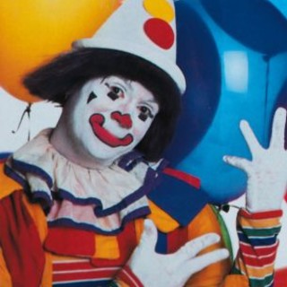 Imperia: corso di informatica per beneficenza. Il ricavato sarà destinato alla clownterapia