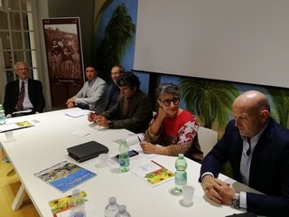 Momento della Tavola rotonda coordinata dal Prof. Mauro Mariotti con gli studiosi ed operatori del settore