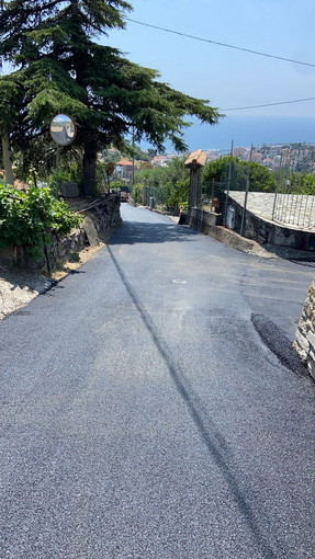 Sanremo: con la riasfaltatura della strada, conclusi i lavori in zona Peiranze - Pian dei Bosi (foto)