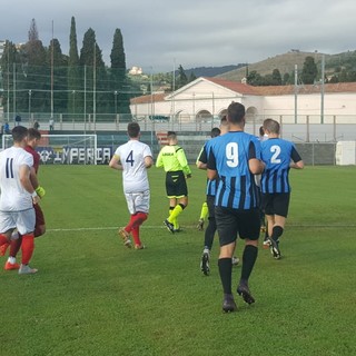 Calcio, Eccellenza. Imperia, pokerissimo al Molassana nel segno dei giovani: neroazzurri sempre in testa Calcio, Eccellenza. Imperia, pokerissimo al Molassana nel segno dei giovani: neroazzurri sempre in testa