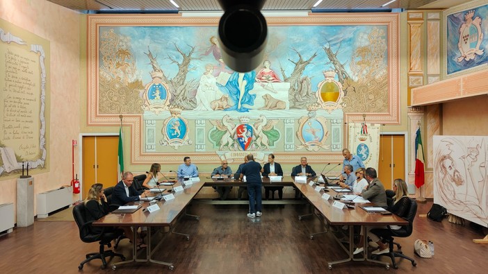 Diano Marina: dall’opposizione l’accusa “La Gm non ha titoli per svolgere la riscossione dei tributi” Diano Marina: dall’opposizione l’accusa “La Gm non ha titoli per svolgere la riscossione dei tributi”