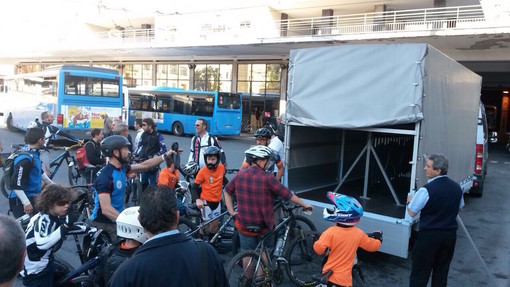 Anche per il 25 aprile le navette portabici per San Romolo: mercoledì regolarmente attivo il servizio