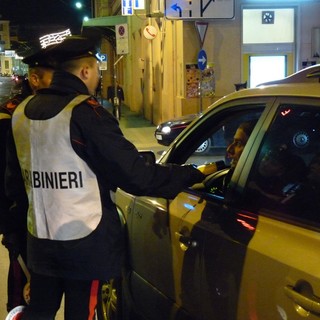 Nei controlli dei Carabinieri di Bordighera durante la notte, denunciate cinque persone Nei controlli dei Carabinieri di Bordighera durante la notte, denunciate cinque persone