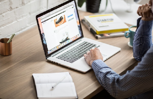 Le 4 ragioni principali per aggiornare il tuo computer portatile Le 4 ragioni principali per aggiornare il tuo computer portatile