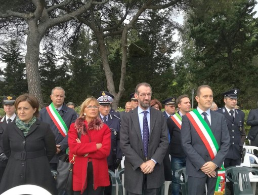 Il presidente del Consiglio comunale Diego Parodi all'avvicendamento dell'Aeronautica a Capo Mele