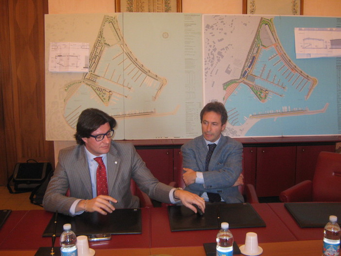 Strescino e Lanteri:"Il capannone va costruito secondo il progetto originario"