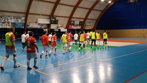 Calcio a 5. Serie C, l'Airole cede in casa alla capolista MACS Calcio a 5. Serie C, l'Airole cede in casa alla capolista MACS