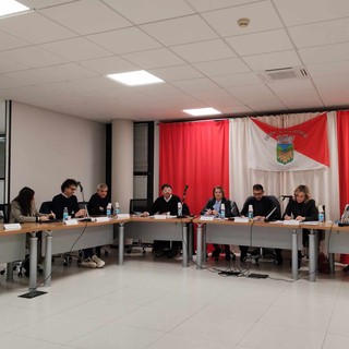 Vallecrosia nomina il revisore unico dei conti per il periodo 2025-2027 (Foto) Vallecrosia nomina il revisore unico dei conti per il periodo 2025-2027 (Foto)