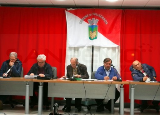 Vallecrosia: il Consiglio comunale approva la bozza di convenzione turistica, domani a Bordighera la cerimonia per la firma ufficiale