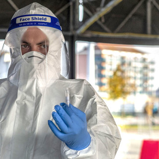 Covid, oggi 183 nuovi positivi nell'imperiese: morto un uomo ricoverato all'ospedale di Sanremo