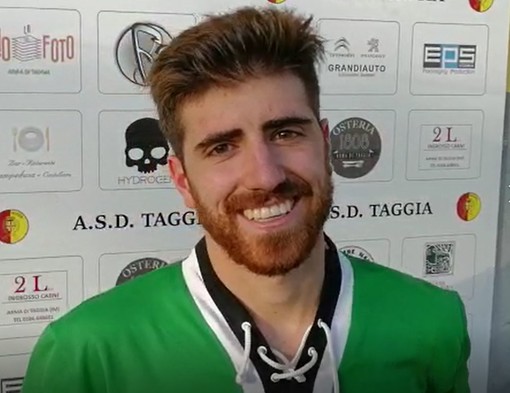 Calcio, Bragno. La dedica di Claudio De Luca: "Il gol è per mister Cattardico. Ci voleva una vittoria contro una big" (VIDEO) Calcio, Bragno. La dedica di Claudio De Luca: "Il gol è per mister Cattardico. Ci voleva una vittoria contro una big" (VIDEO)