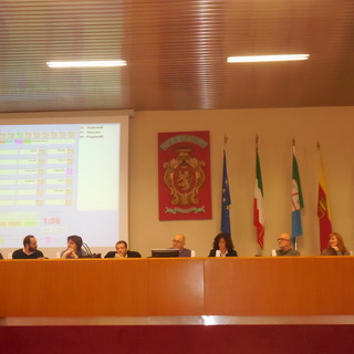 Ventimiglia: al centro del consiglio comunale il caso Dimar tra gli assenteismi temporanei dei consiglieri