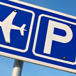 Parcheggiare in aeroporto può avere un serio impatto sul budget delle tue vacanze. Come risparmiare allora sul parcheggio?