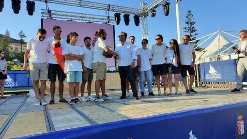 Vele ammainate sul ventiquattresimo raduno, gli yacht d'epoca salutano Imperia (foto e video)