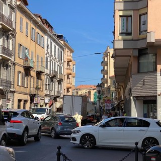 Lavori e incidente in autostrada, traffico in tilt a Ventimiglia. Scullino: &quot;Urge l'Aurelia Bis&quot; (Foto)