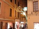 Sanremo: caduta vetri da Palazzo Nota, scampato pericolo in via Palazzo Sanremo: caduta vetri da Palazzo Nota, scampato pericolo in via Palazzo