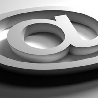 Sanremo: clown sospetto al parco giochi del sud est, una mamma allerta i genitori