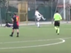 Il momento in cui Alfonso Rea, attaccante del Ventimiglia, mette fuori il pallone con Quispe a terra Il momento in cui Alfonso Rea, attaccante del Ventimiglia, mette fuori il pallone con Quispe a terra