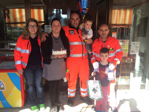 Ventimiglia: un primo compleanno particolare per il piccolo Patrick, la festa con i volontari della Croce Verde Intemelia