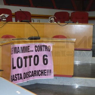 Taggia: dopo il Consiglio comunale di ieri il 'grazie' all'assise dalle 'Mamme contro il Lotto 6' Taggia: dopo il Consiglio comunale di ieri il 'grazie' all'assise dalle 'Mamme contro il Lotto 6'