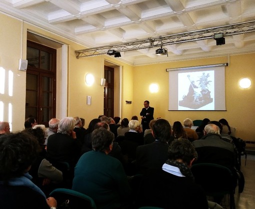 Imperia: tante persone venerdì scorso all'Archivio di Stato per la conferenza su Maragliano Imperia: tante persone venerdì scorso all'Archivio di Stato per la conferenza su Maragliano