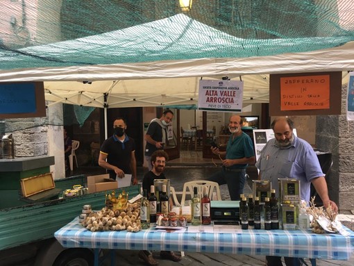 “Eccellenze di gusto che fanno bene” all’Approdo di Imperia (Foto) “Eccellenze di gusto che fanno bene” all’Approdo di Imperia (Foto)