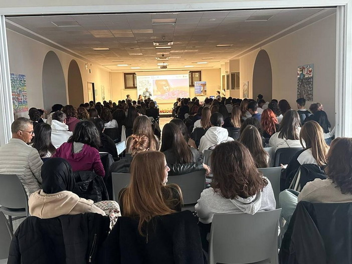 Sanremo: a Villa Ormond questa mattina prima edizione delle ‘Giornate della cultura per i diritti umani’ Sanremo: a Villa Ormond questa mattina prima edizione delle ‘Giornate della cultura per i diritti umani’