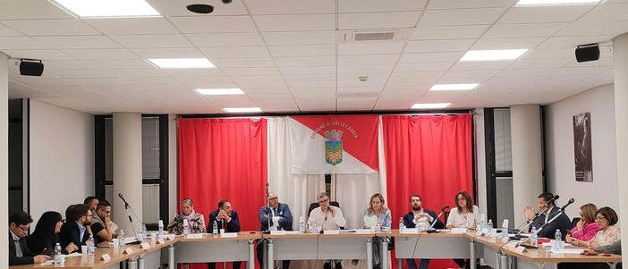 Aree demaniali marittime, in consiglio comunale passa la variante al Pud: Vallecrosia avrà una spiaggia libera attrezzata per i cani