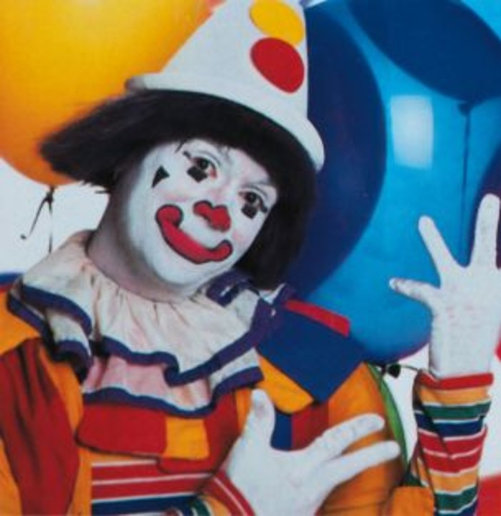 Imperia: corso di informatica per beneficenza. Il ricavato sarà destinato alla clownterapia