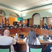 Consiglio comunale acceso a Sanremo tra scontro politico e nuove approvazioni Consiglio comunale acceso a Sanremo tra scontro politico e nuove approvazioni