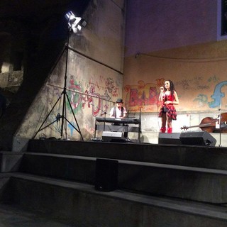 Sanremo: grande partecipazione nella Pigna per la serata dedicata alla canzone d'autore