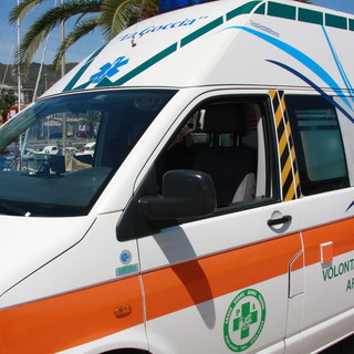 Santo Stefano al Mare: 53enne investita in strada ponte Romano