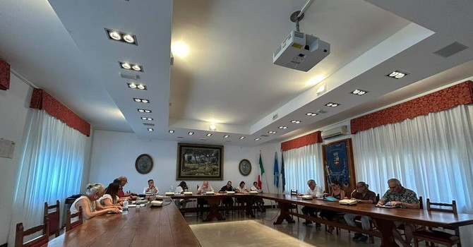 Caos in Consiglio a Ospedaletti sul caso CEM, Cimiotti: “Avete preso una cantonata”. Interpellanza non discussa, Taggiasco lascia l’aula: “Non è democrazia” Caos in Consiglio a Ospedaletti sul caso CEM, Cimiotti: “Avete preso una cantonata”. Interpellanza non discussa, Taggiasco lascia l’aula: “Non è democrazia”