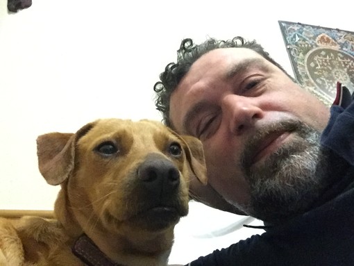 Anonimo benefattore per Neipols il cane malato di cuore: “La mia Vespa la numero 108 come la Carica di Santa Croce”