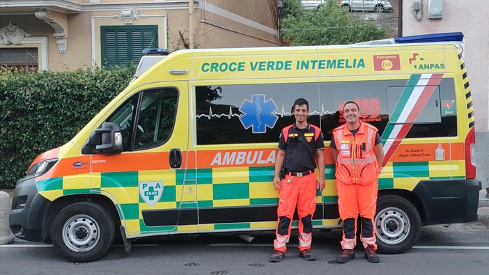 Dolceacqua, assistenza sanitaria allo spettacolo pirotecnico: due interventi per la Croce Verde Intemelia (Foto)