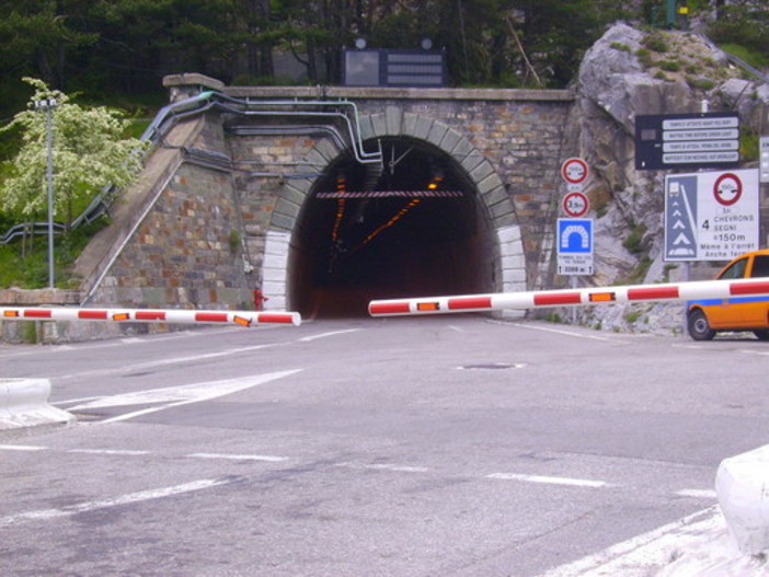 Colle di Tenda: lavori urgenti di manutenzione, disposta nuova chiusura notturna dal 4 all'8 febbraio Colle di Tenda: lavori urgenti di manutenzione, disposta nuova chiusura notturna dal 4 all'8 febbraio
