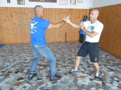 La stagione della palestra di arti marziali cinesi CWK entra nel vivo: questo venerdì lo stage di Wing Chun Kung Fu assieme al M° Alessandro Arangio La stagione della palestra di arti marziali cinesi CWK entra nel vivo: questo venerdì lo stage di Wing Chun Kung Fu assieme al M° Alessandro Arangio