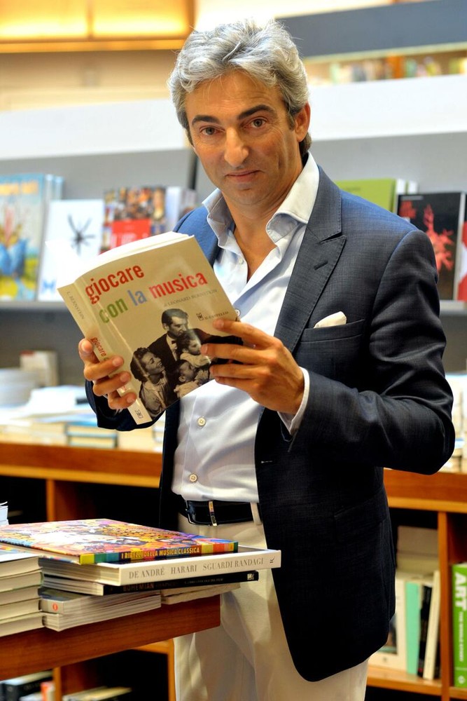 Ventimiglia, il maestro Christian Raimo ospite dell’evento che ridà voce a un pianoforte di 125 anni Ventimiglia, il maestro Christian Raimo ospite dell’evento che ridà voce a un pianoforte di 125 anni