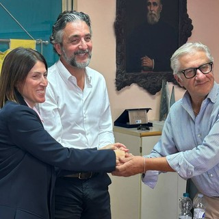 Taggia, si apre il dopo-Conio. Il sindaco: "Il fulcro è Chiara, ma il gruppo deve aprirsi". Cerri: "Progetto più forte dei personalismi, parleremo con tutti" Taggia, si apre il dopo-Conio. Il sindaco: "Il fulcro è Chiara, ma il gruppo deve aprirsi". Cerri: "Progetto più forte dei personalismi, parleremo con tutti"