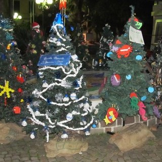 Diano Marina: visita guidata al centro e primo appuntamento con "Natale Bimbi" Diano Marina: visita guidata al centro e primo appuntamento con "Natale Bimbi"