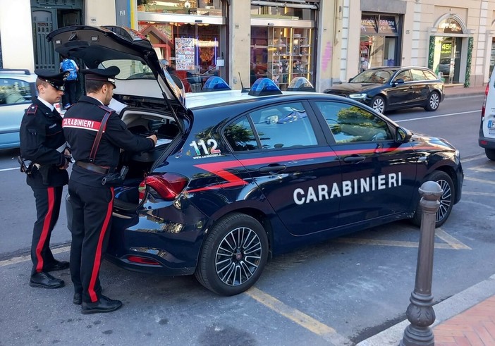 Bordighera, tenta di truffare un’anziana fingendosi carabiniere: 54enne arrestato Bordighera, tenta di truffare un’anziana fingendosi carabiniere: 54enne arrestato