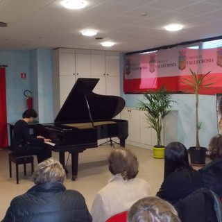 Vallecrosia: il giovanissimo prodigio della musica classica Stefano Mhanna protagonista del Concerto dell'Epifania Vallecrosia: il giovanissimo prodigio della musica classica Stefano Mhanna protagonista del Concerto dell'Epifania