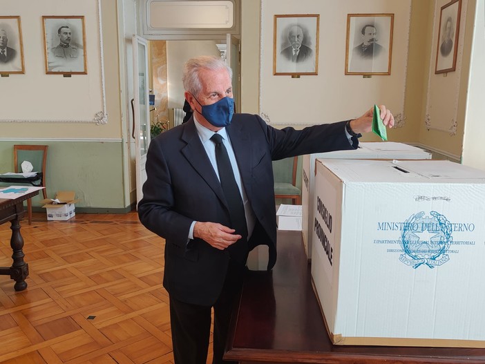 Elezioni provinciali, Toti: "Complimenti al neo presidente Scajola e a tutti gli eletti"