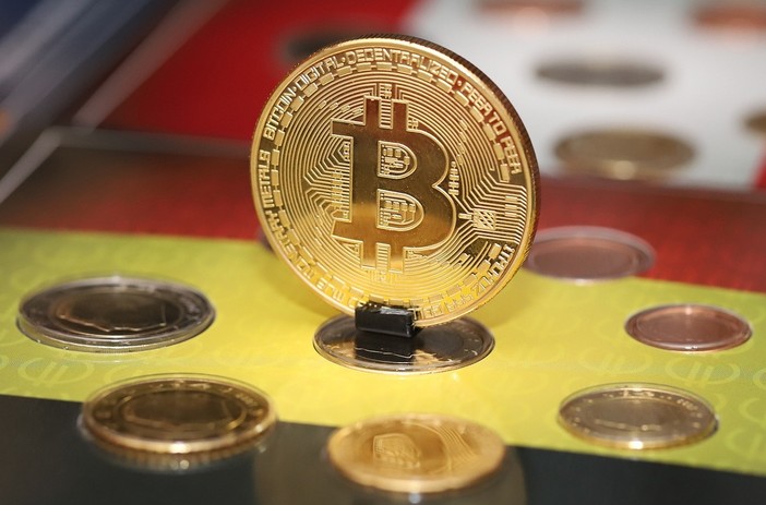 Il Fisco entra nel mondo crypto: DAC8, dichiarazione obbligatoria e fine dell'anonimato Il Fisco entra nel mondo crypto: DAC8, dichiarazione obbligatoria e fine dell'anonimato