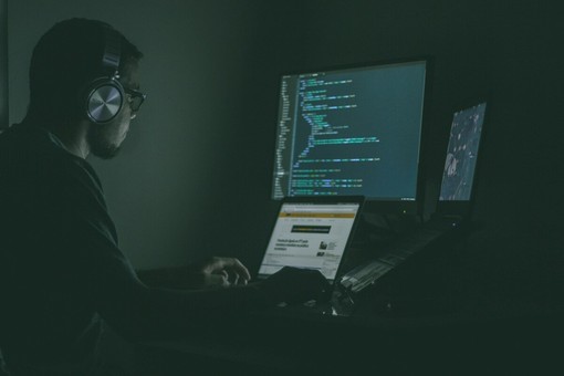 Le principali minacce informatiche per le aziende: l'evoluzione del rischio e la difesa proattiva