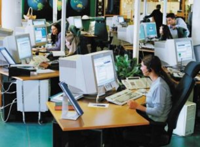 Da oggi è attivo il nuovo numero per le chiamate da cellulari per il contact center integrato di Inps e Inail Da oggi è attivo il nuovo numero per le chiamate da cellulari per il contact center integrato di Inps e Inail