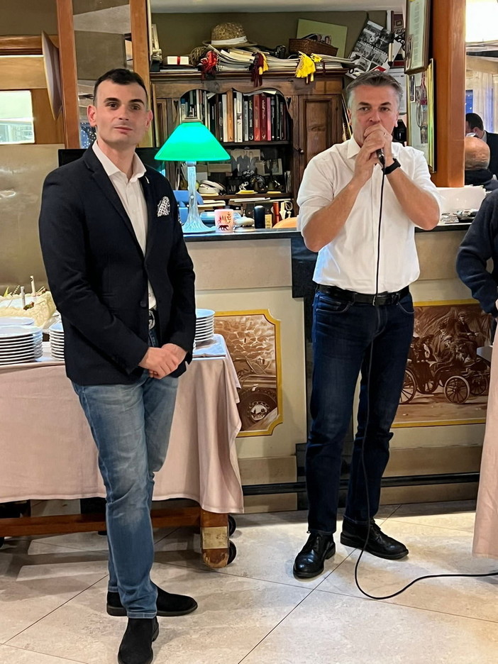 La Lega si prepara al nuovo anno. A Ospedaletti la cena provinciale natalizia della Lega di Imperia La Lega si prepara al nuovo anno. A Ospedaletti la cena provinciale natalizia della Lega di Imperia